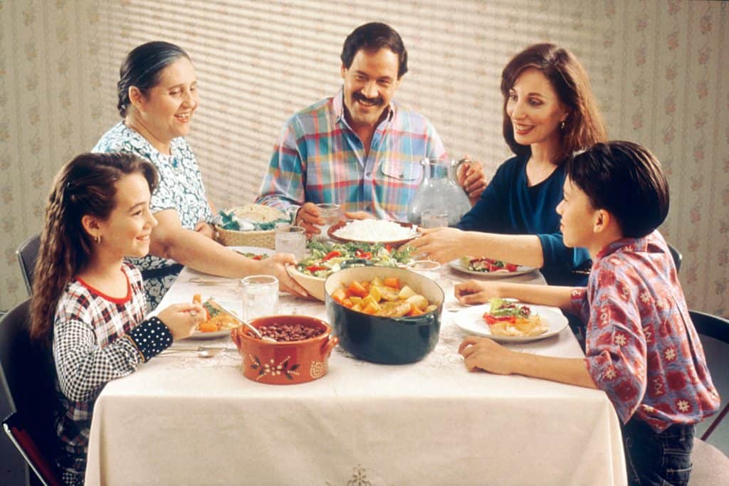 Family Dinning 